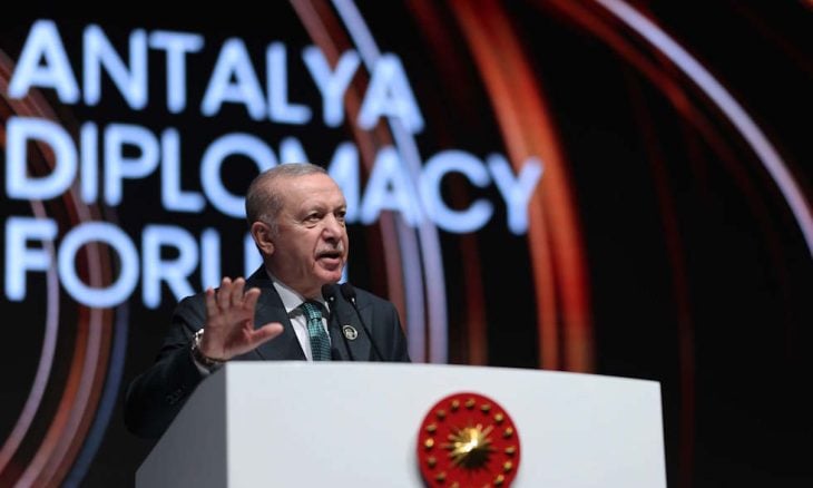 أردوغان خلال افتتاح منتدى أنطاليا: أي نظام دولي يسمح لإسرائيل بارتكاب إبادة لعامين ونصف؟